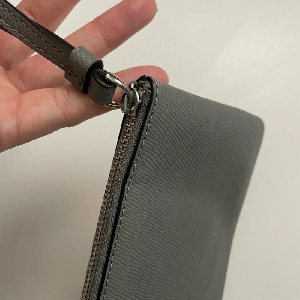 Coach Wristlet Wallet Pouch Corner Zip Credit Card Phone Travel Leather Grey